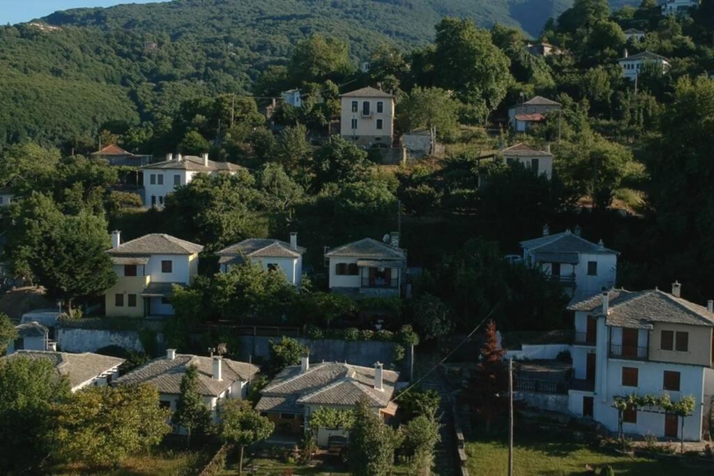 Deja Blue Villa Mouresi